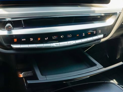 Used 2025 Cadillac Lyriq Sport image 22