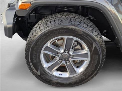 Used 2021 Jeep Wrangler Unlimited Sahara image 24