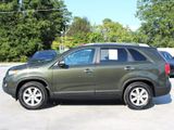 Used 2011 Kia Sorento LX w/ Convenience Pkg image 4