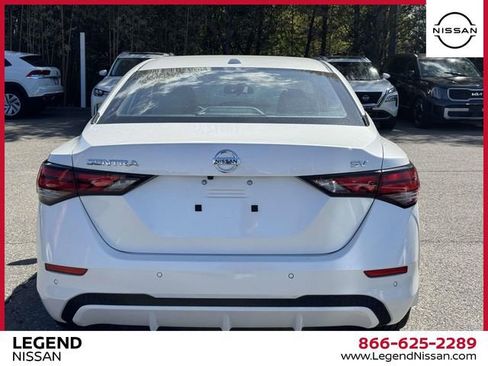 Used 2023 Nissan Sentra SV w/ SV Premium Package FWD image 5