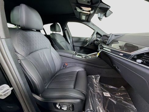 New 2027 BMW X6 M60i AWD/4WD image 31