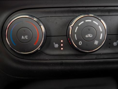 Certified 2024 Chevrolet Trax LS w/ LS Convenience Package image 26