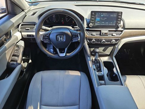 Used 2019 Honda Accord EX image 11