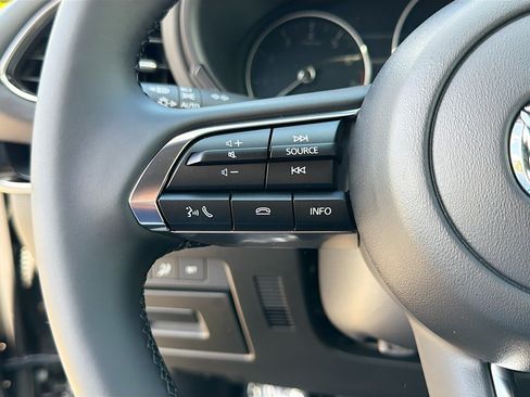 New 2026 MAZDA MAZDA3 2.5 S Hatchback w/ Premium Pkg FWD image 38