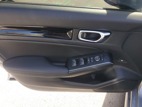 Used 2025 Honda Civic Sport image 18