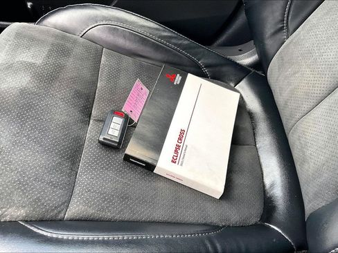 Used 2022 Mitsubishi Eclipse Cross SE image 10