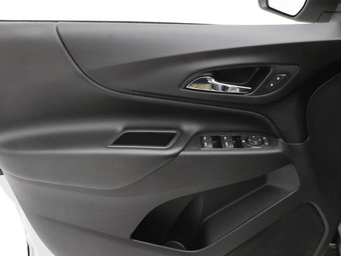 Used 2020 Chevrolet Equinox LT AWD/4WD image 14