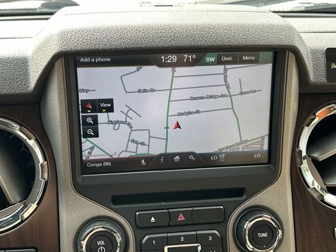 Used 2016 Ford F350 Lariat w/ Lariat Interior Package image 24