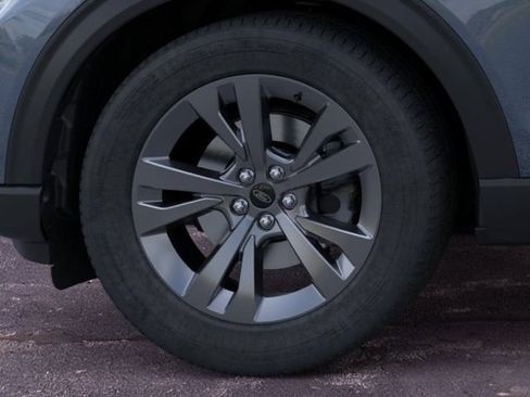 New 2026 Ford Explorer Active w/ Active Comfort Package AWD/4WD image 19