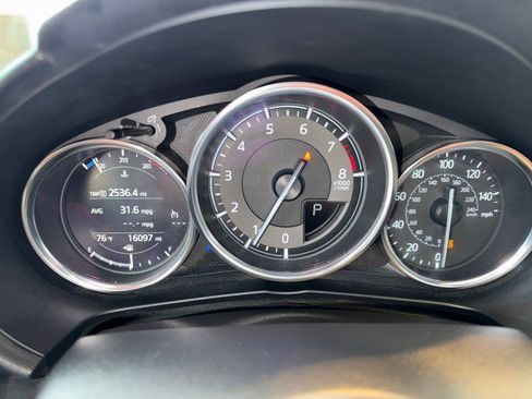 Used 2019 MAZDA MX-5 Miata Grand Touring RWD image 16
