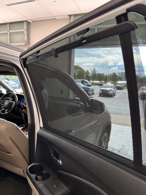 Used 2021 Honda Pilot Touring image 9