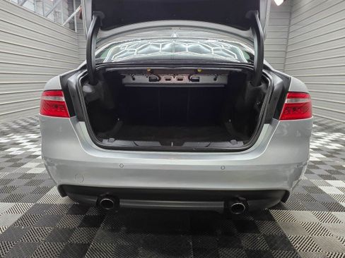 Used 2017 Jaguar XE Prestige RWD image 37