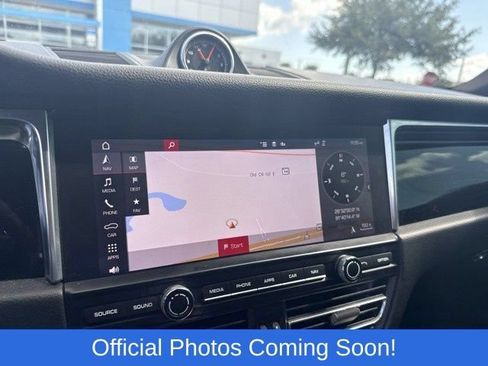Used 2021 Porsche Macan S AWD/4WD image 7