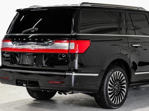 Used 2019 Lincoln Navigator L Black Label image 15