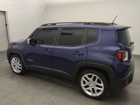 Used 2021 Jeep Renegade Latitude FWD image 3