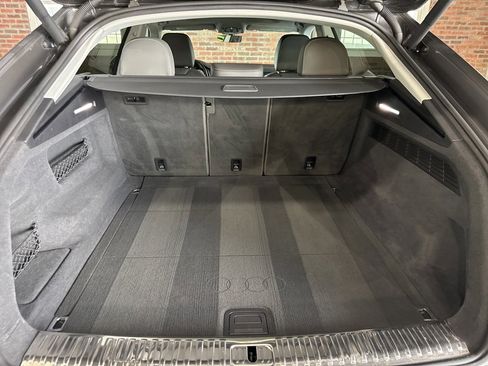 Used 2019 Audi Q8 Premium w/ Convenience Package image 38