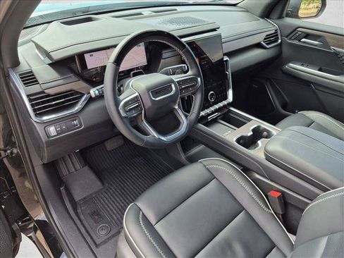 Used 2026 GMC Acadia Denali w/ Super Cruise Package FWD image 13