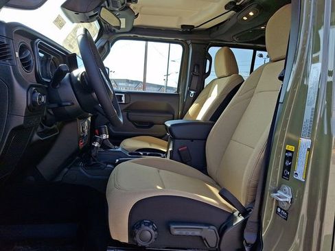 New 2026 Jeep Gladiator Sport image 8