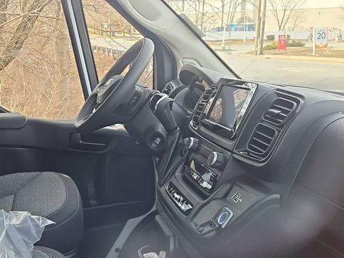 New 2026 RAM ProMaster 2500 w/ Convenience Group image 9