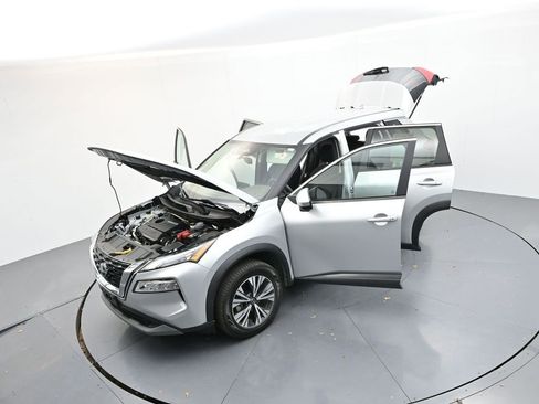 Used 2023 Nissan Rogue SV image 35