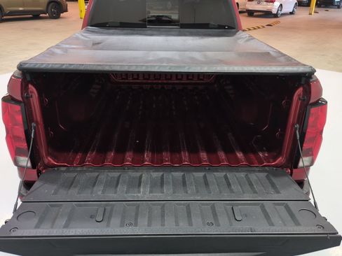 Used 2024 Chevrolet Colorado LT w/ LT Convenience Package II AWD/4WD image 12