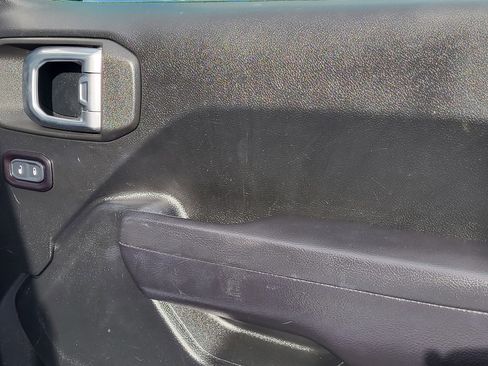 Used 2020 Jeep Gladiator Sport w/ Quick Order Package 24S image 14