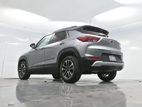 New 2025 Chevrolet TrailBlazer LT w/ Convenience Package FWD image 64