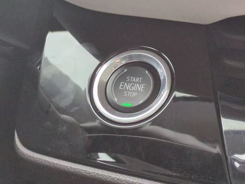 Used 2025 Buick Envision Avenir AWD/4WD image 35