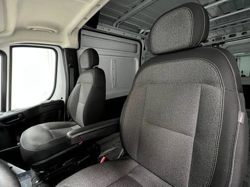 Used 2023 RAM ProMaster 2500 FWD image 13