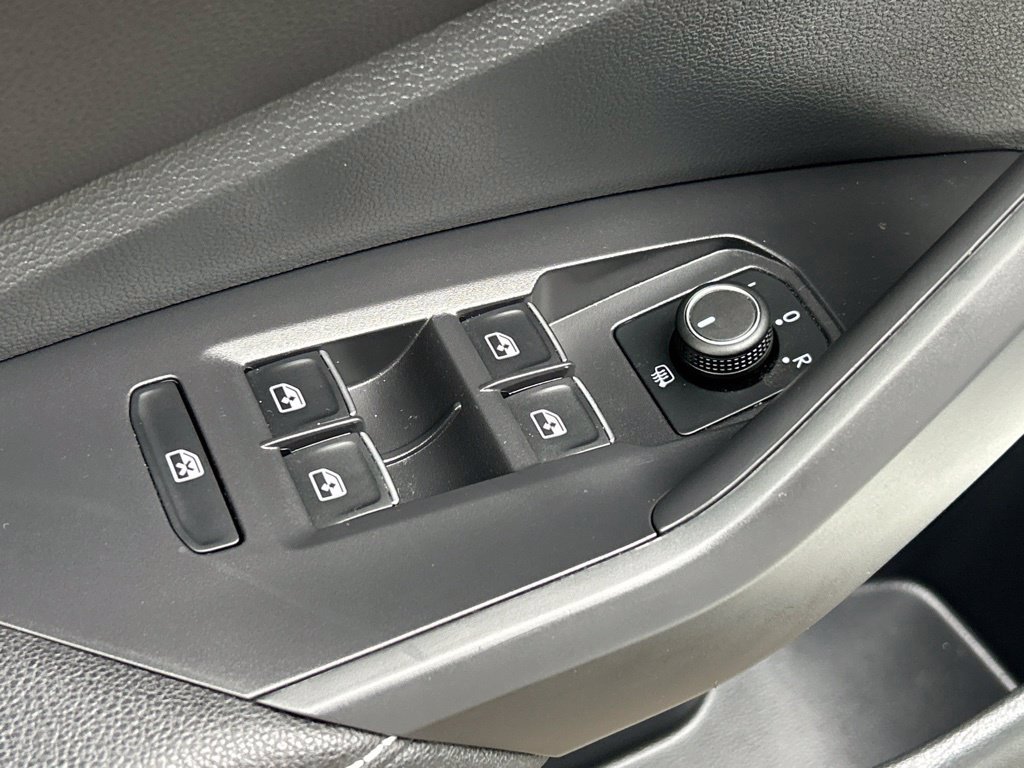 Certified 2024 Volkswagen Jetta SE FWD image 19
