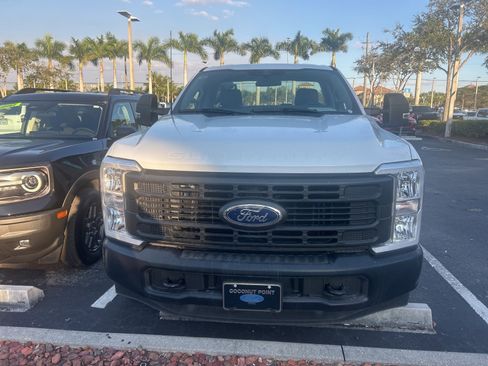 Used 2023 Ford F250 XL image 2