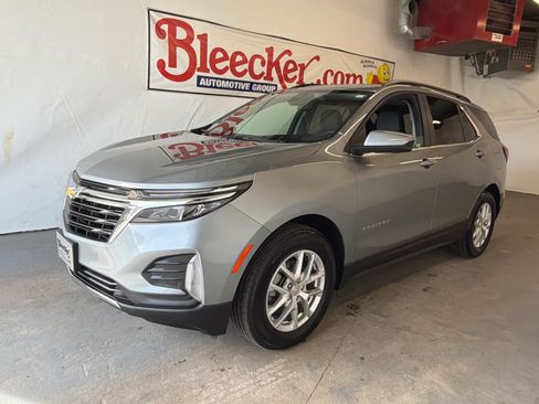 Used 2024 Chevrolet Equinox LT w/ LPO, Floor Liner Package image 2