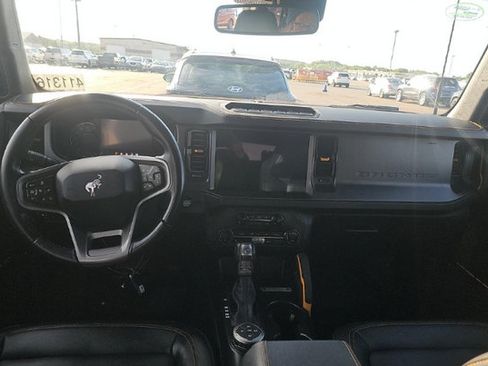 Used 2024 Ford Bronco Badlands AWD/4WD image 8
