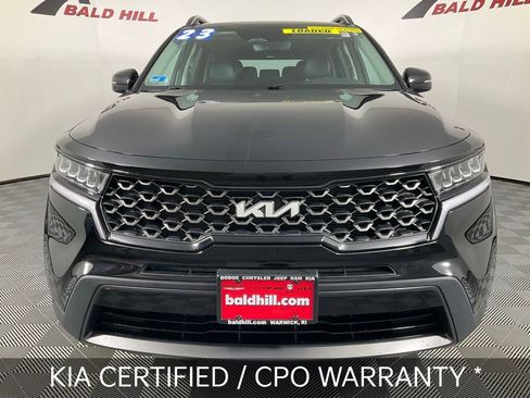 Certified 2023 Kia Sorento S w/ Panoramic Sunroof Package image 3