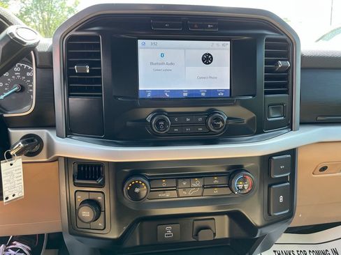 Used 2023 Ford F150 XLT AWD/4WD image 19