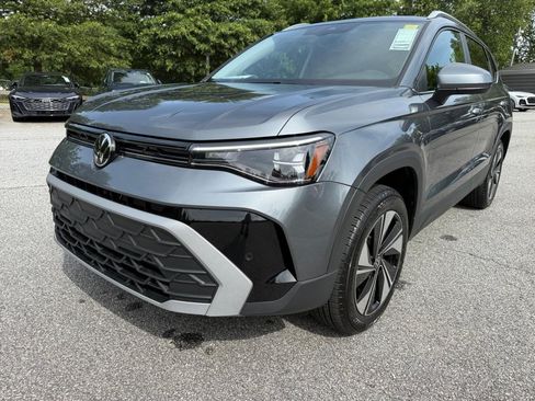 New 2026 Volkswagen Taos SE AWD/4WD image 26