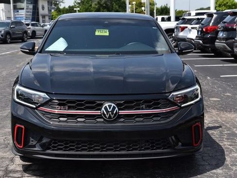 Used 2024 Volkswagen Jetta GLI Autobahn FWD image 4