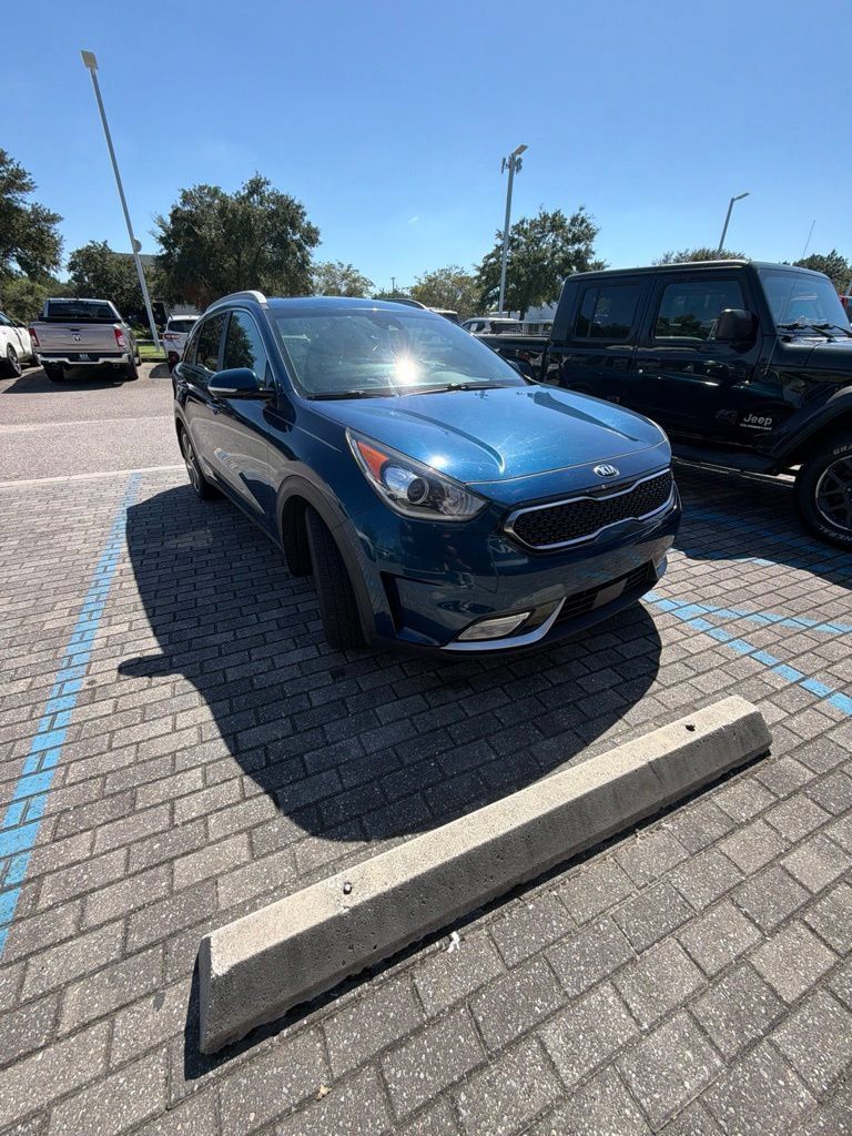 Used 2019 Kia Niro Touring FWD image 7