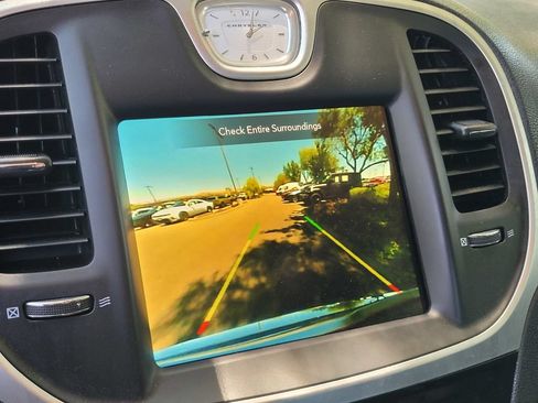 Used 2023 Chrysler 300 Touring RWD image 21
