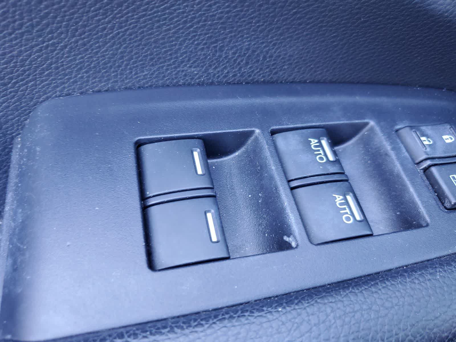 Used 2019 Honda Pilot Touring image 24