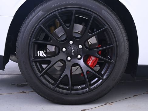 Used 2015 Dodge Challenger SRT Hellcat image 13