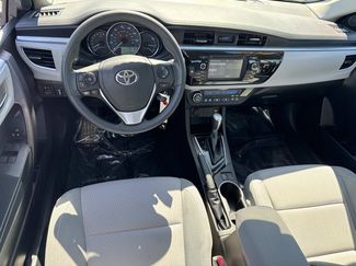 Used 2015 Toyota Corolla LE video 2