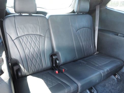 Used 2023 Buick Enclave Avenir w/ Avenir Technology Package FWD image 21