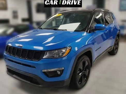 Used 2020 Jeep Compass Latitude image 1