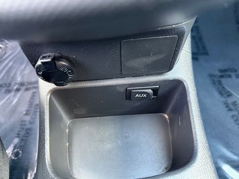 Used 2012 Toyota Matrix L FWD image 20