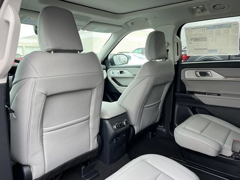 New 2026 Ford Explorer Active w/ Active Comfort Package AWD/4WD image 34