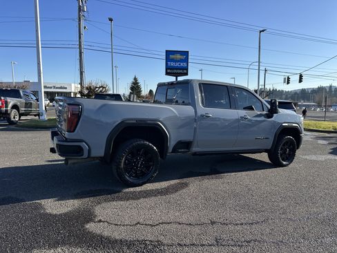 Used 2024 GMC Sierra 2500 AT4 w/ AT4 Premium Plus Package image 6