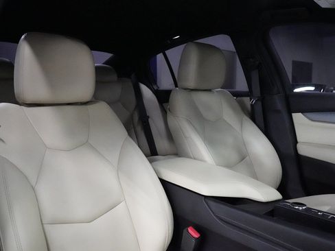 Used 2024 Cadillac CT5 Luxury RWD image 24