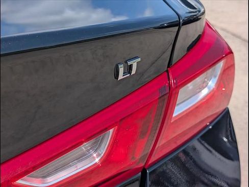 Used 2024 Chevrolet Malibu LT FWD image 18