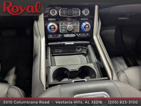 Used 2021 GMC Yukon XL Denali w/ Denali Premium Package RWD image 26